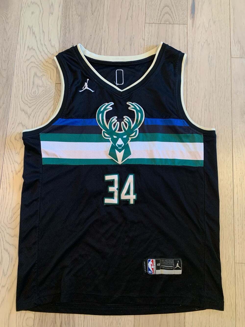 Milwaukee Bucks Giannis Antetokounmpo Statement Edition Swingman Jersey Size 48